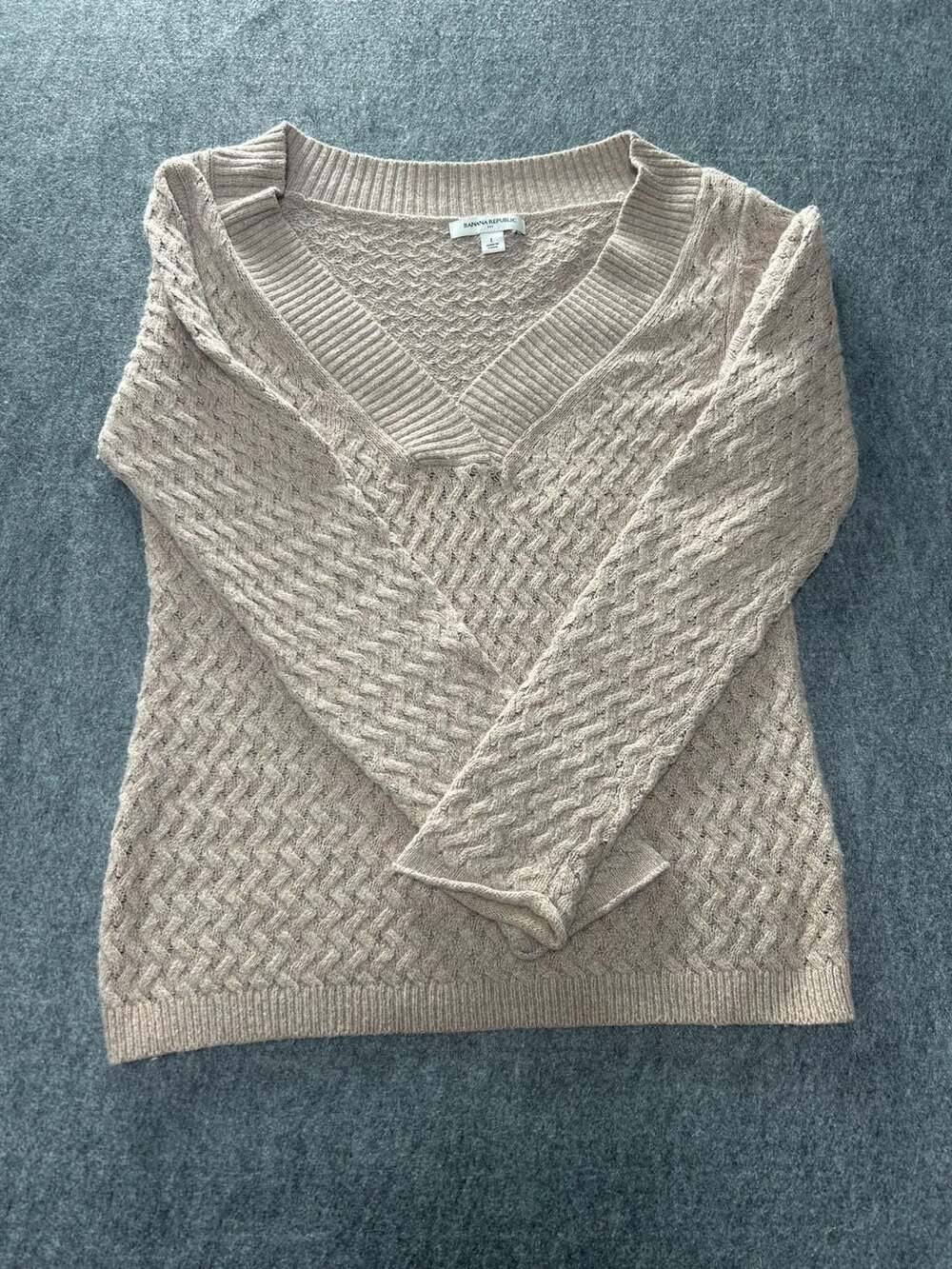 Banana Republic Womens Beige Cable Knit V-Neck Sweater Size L